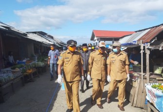Bupati Tinjau Pasar Ikan Hatutelu