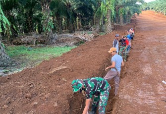 Pengerjaan Parit Berhasil Tanpa Kendala