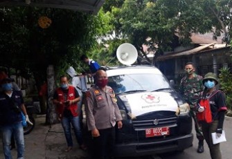 Tim Eksistensi New Normal Didampingi Babinsa Lakukan Penyemprotan Tempat Ibadah