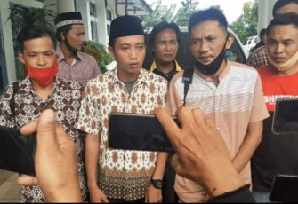 Perwakilan warga babatan usai RDP saat ditemui awak media