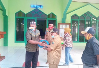 Pemda SBB Sumbang 20 Hewan Qurban Untuk Warga