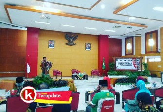 Walikota Santoso Ketika Memberikan Sambutan di Acara Tasyakuran Hari Koperasi ke 73 (foto : Faisal NR / Klikwarta.com) 