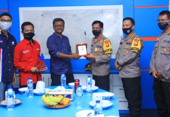 Kapolda Bengkulu Silaturahmi dan Makan Siang Bersama Media Bengkulu Express