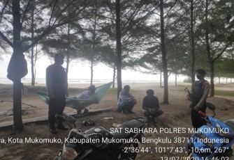 Polres Mukomuko Polda Bengkulu Binluh Adaptasi Kebiasaan Baru