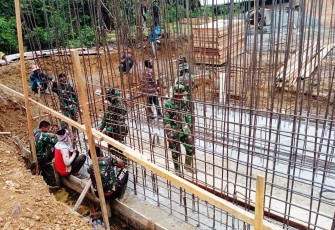 Koorlap TMMD 108 Kawal Langsung Proses Kerja Jembatan