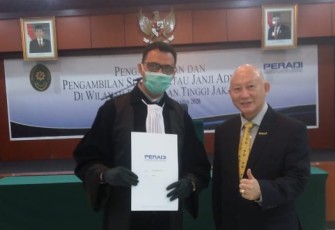 Peradi Kukuhkan Muhammad Shahab Sebagai Advokat