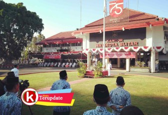 Walikota Santoso Menyampaikan Amanat Upacara Bendera HUT RI ke- 75 (foto: Faisal NR / Klikwarta.com) 