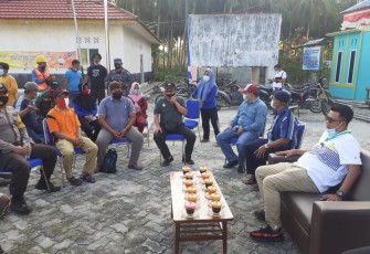 Bupati Bintan Apri Sujadi Berkunjung ke Mapur Berharap PLN Nyala 24 Jam
