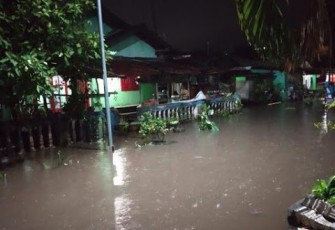 pasca air menggenangi badan jalan