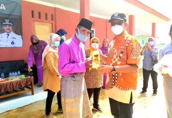 Bupati Bintan Apri Sujadi Resmikan Gedung Lembaga Desa Pangkil