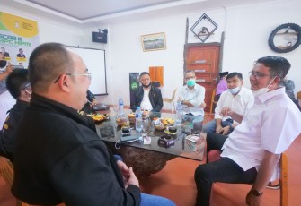 Bupati Bintan Kongkow Bareng Pengusaha Muda
