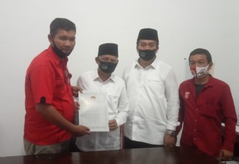 Surya-Taufik Daftar ke KPU Asahan