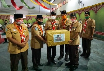 Isdianto Lantik Pengurus Pramuka Anambas