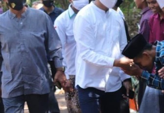 Wakil Bupati (Wabub) Batang Suyono, S.IP., M.Si. dan rombonga Pengajian Haul Pertapan Bahurekso-Sulamjono, Rabu (28/10/2020)  
