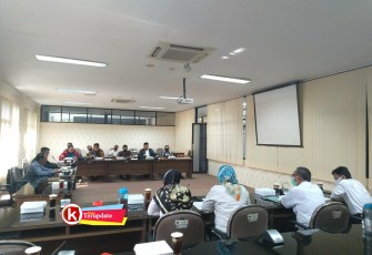 Audiensi KRBS bersama Komisi III dan Bappeda Pemkab Blitar (foto: Faisal NR / Klikwarta.com) 