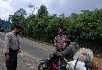 Polsek Sindang Kelingi Razia Prokes Covid-19 Didepan Mako