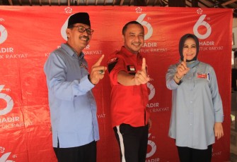 Giring Nidji Ajak Milenial Lamongan Menangkan Paslon Suhandoyo-Astiti Suwarni