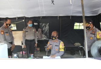 Kapolres Mukomuko AKBP Andy Arisandi SH SIK MH Monitoring Pengamanan Kantor KPU dan Bawaslu