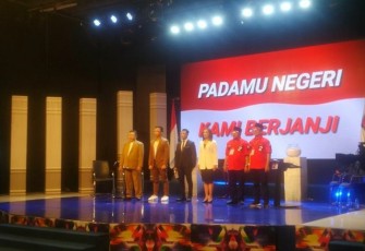 Suasana Momen Akhir Debat Publik Kedua Pilwali Kota Blitar Tahun 2020 (foto : Faisal NR / Klikwarta.com) 