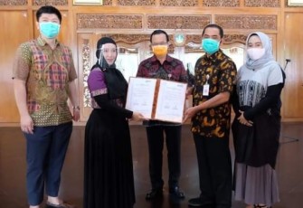 Junior Chamber Internasional (JCI) Local Solo menyumbangkan Empat Ribu Masker Medis Untuk Tenaga Kesehatan di Kota Surakarta