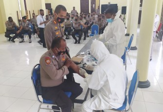  50 Personil Polres SBB Jalani Rapid Test