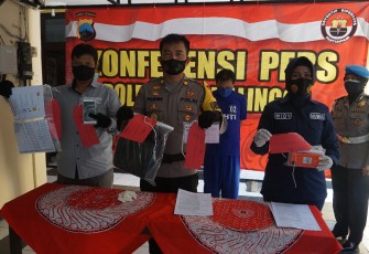 Satreskrim Polres Purbalingga bekuk Pelaku Penggelapan 19 Unit Ponsel dalam keterangan  pers. Selasa (2/12/2020) 