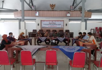 Forkopimcam weleri mengadakan rapat kerja pengelolaan dan pengamanan penerimaan logistik, di pendopo kecamatan Weleri Kabupaten Kendal, Jum'at 4/12/2020.
