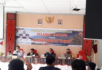 Ket Foto : Konferensi Pers Tentang Berjalannya Pilkada Samosir Yang Lancar Aman dan Damai