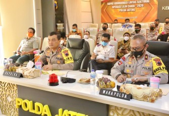 Kapolda Jateng Buka Acara Rapat Lintas Sektoral Operasi Lilin Candi 2020 Dalam Rangka Pengamanan Natal 2020 dan Tahun Baru 2021 Melalui Vicon