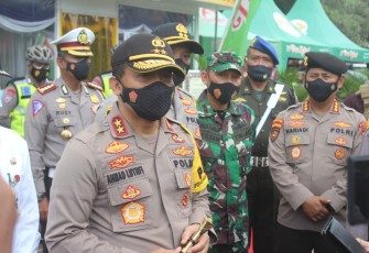  Kapolda Jawa Tengah Irjen Pol Drs Ahmad Luthfi SH SST MK Tinjau Pos Natal Dan Tahun Baru Di Wilayah Pati