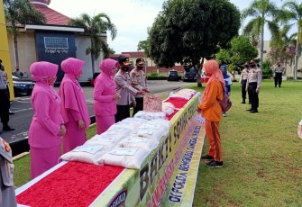 Polda Bengkulu Sudah Distribusikan 462 Ton Beras Untuk Masyarakat Terdampak Covid-19