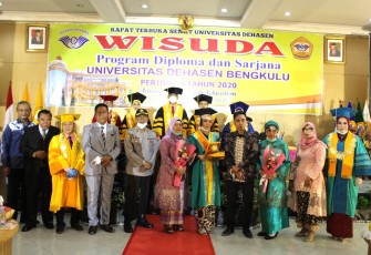 Wakil Gubernur Bengkulu Dedy Ermansyah Hadiri Wisuda Universitas Dehasen Bengkulu (UNIVED) Periode III Tahun 2020