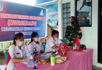 Dukung Perencanaan Pembangunan Babinsa Koramil 1310-01/Bitung Hadiri Musrenbang Tingkat Kelurahan 