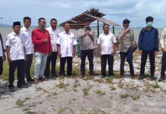 Tim Satker BWS Sumatera IV Tinjau Abrasi Pantai di Lingga