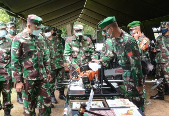 Batalyon Infanteri 403/Wirasada Pratista Menerima Kunjungan Tim Riksiapops Mabesad yang dipimpin oleh Wakil Asisten Operasi Kepala Staf Angkatan Darat Bidang Siapops Sopsad (Waasops Kasad)  Brigjen TNI E Reza Pahlevi SE 