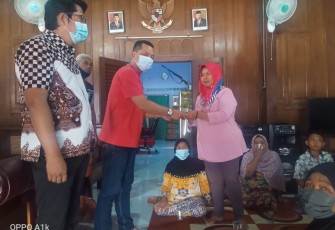 Pengusaha BSN CV Adhi Djojo Beri Bantuan Paket Sembako Untuk Warga Kurang Mampu 