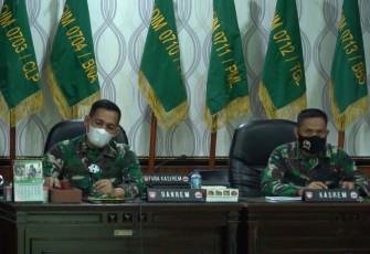 Komandan Korem 071/Wijayakusuma Kolonel Inf Dwi Lagan Safrudin, S.I.P., memimpin Sidang Pankar Jabatan Perwira, Selasa (9/2/2021)