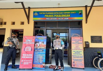 Polres Pekalongan laksanakan Pengawasan Gratifikasi di lingkungan Polres Pekalongan terutama pada bagian pelayanan kepolisian yang bersentuhan langsung dengan masyarakat seperti pelayanan pada Satpas ( Satuan Penyelenggara Administrasi  SIM) dan SKCK