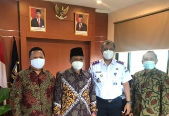 Kadis Perhubungan Bardin Saat Kunjungan ke Politeknik Transportasi Darat Indonesia (PTDI)-STTD di Bekasi
