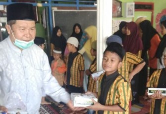 Staf Ahli Bidang Hukum dan Politik Hilman Fuadi 