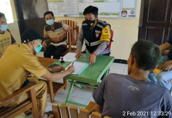 Bhabinkamtibmas Polsek Pino Damaikan Warga Bertikai