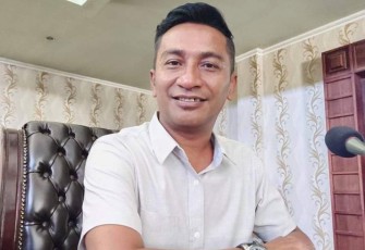 Ketua Komisi III DPRD SBB Abu Silawane