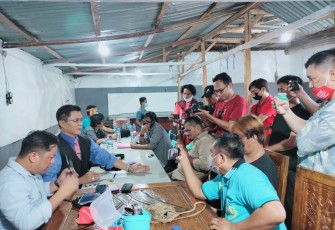 Kuasa Hukum Tersangka Irwan S Tanjung SH MH Saat Diwawancarai 