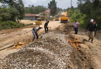 Respon Cepat Dewan dan PUPR Jambi Jalan Rusak Diperbaiki