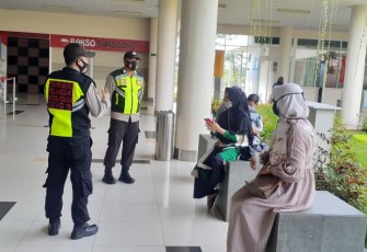 Polsek Bandar RHF Tanjung Pinang Beri Imbauan Patuhi Prokes