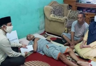 Wakil Walikota Bengkulu Dedy Wahyudi Saat Berkunjng ke Rumah Ansori