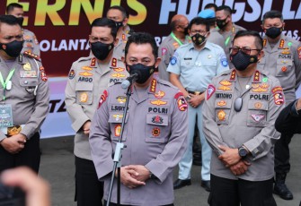 Kapolri Jenderal Polisi Listyo Sigit Prabowo membuka rapat kerja teknis (rakernis) fungsi lalu lintas (lantas) tahun 2021 di Serpong, Tangerang Selatan, Rabu (10/3/2021). 