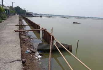 Pembangunan Turap Jalan