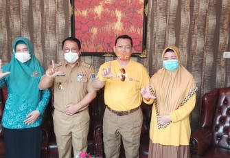 Walikota Metro Wahdi Terima Kunjungan Irjen Pol (Purn) Dr H Ike Edwin SH MH MM