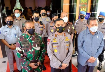 Kapolda Kaltim Irjen Pol Drs Herry Rudolf Nahak MSi